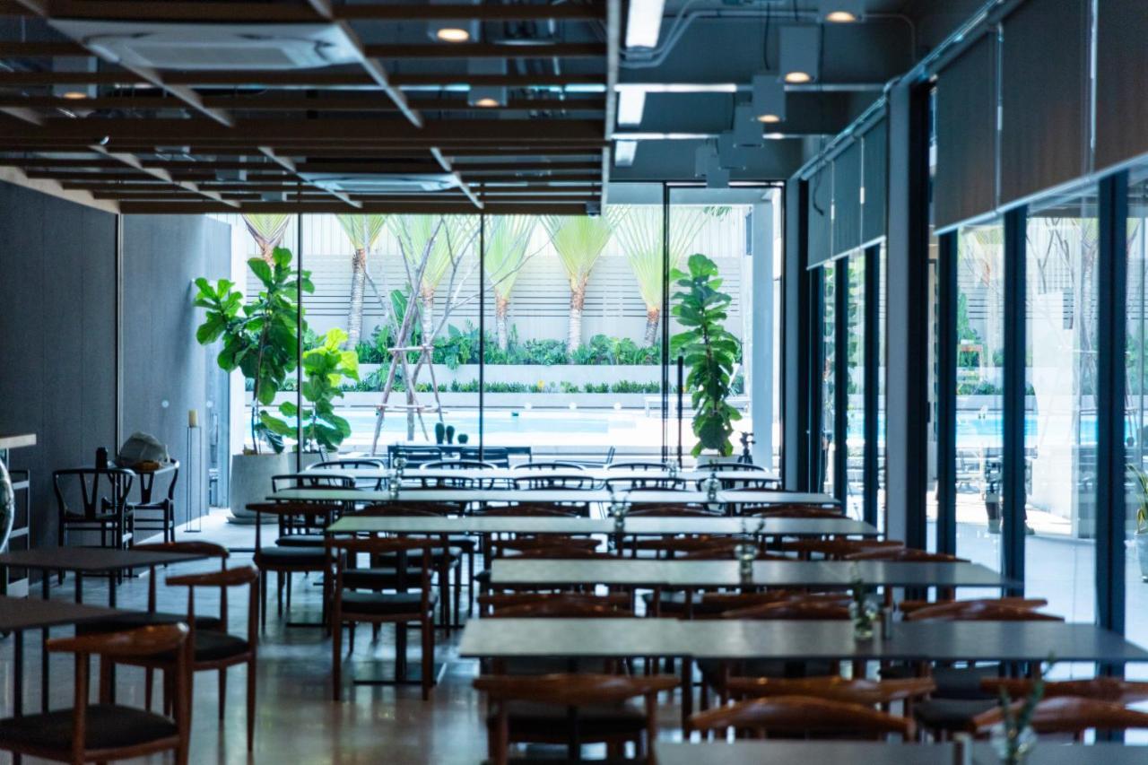 Reno Hotel Bangkok Exterior foto